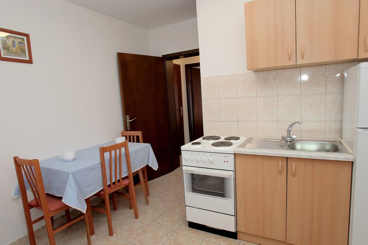 Apartments Iva Трогір Екстер'єр фото