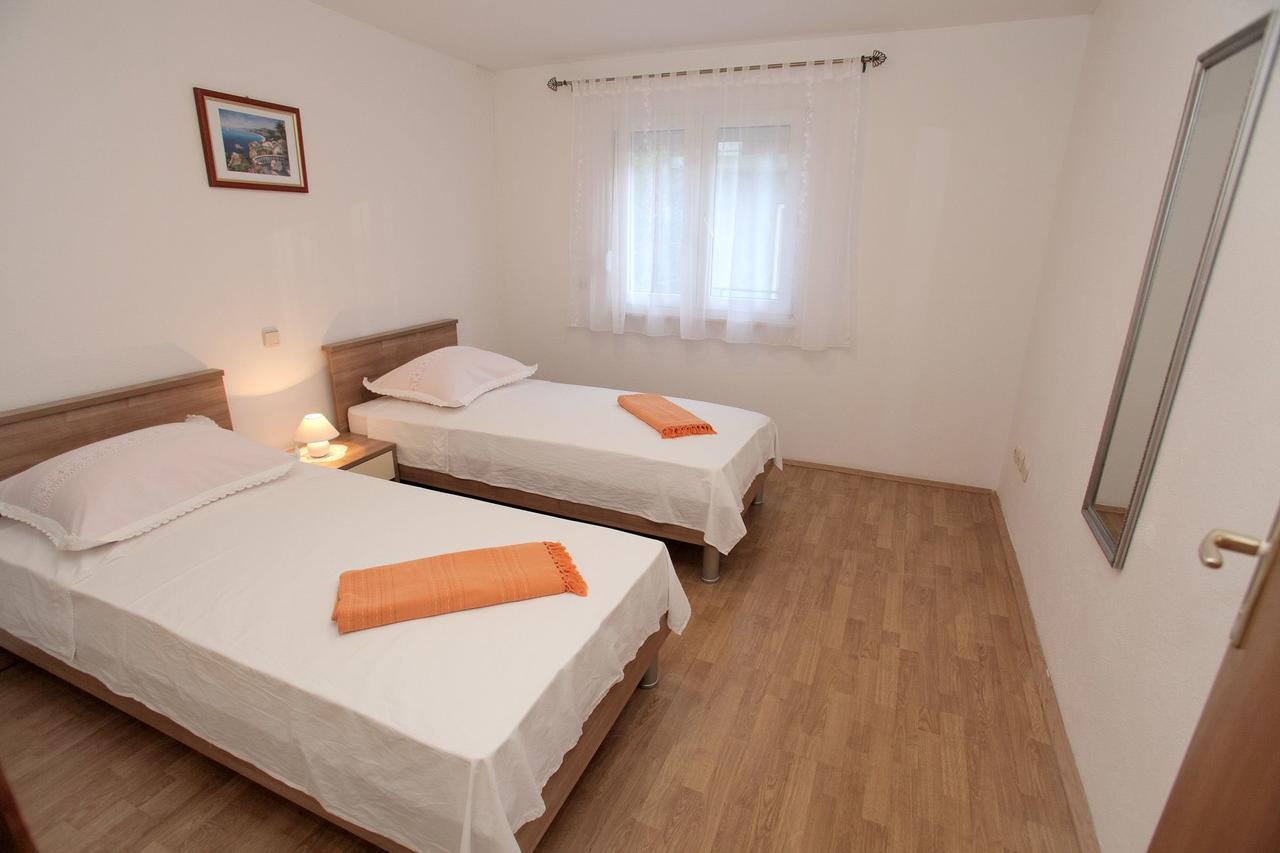 Apartments Iva Трогір Екстер'єр фото