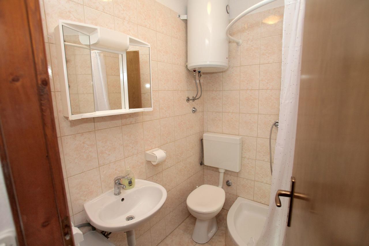 Apartments Iva Трогір Екстер'єр фото