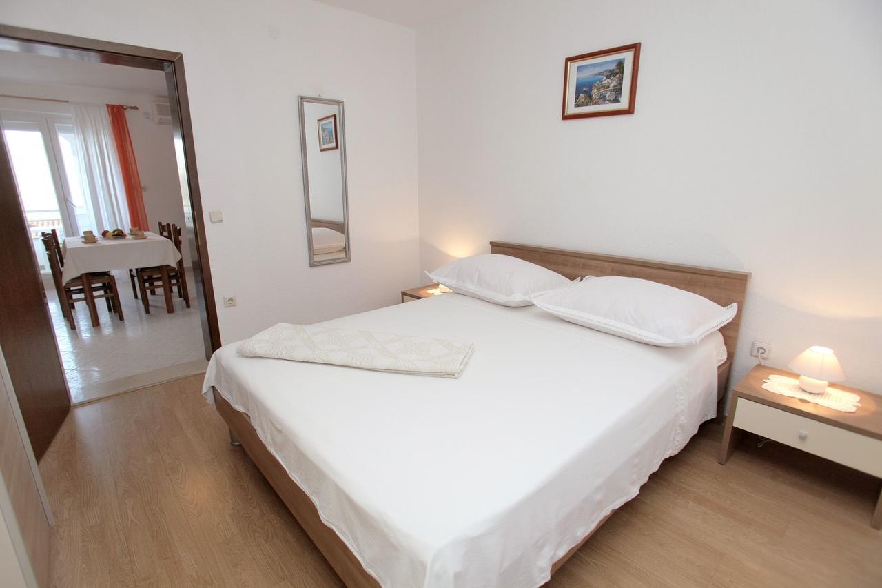 Apartments Iva Трогір Екстер'єр фото